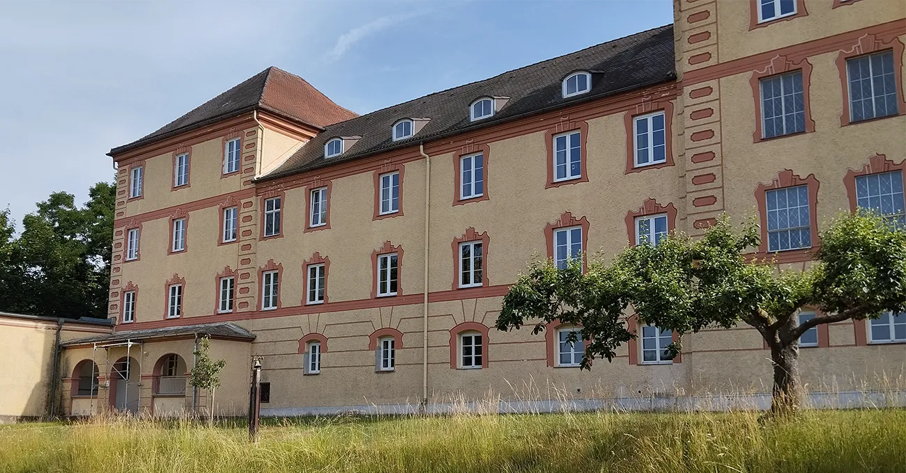 bayerische-landesstiftung-2025-headerbild-1300x680px-niederbayern